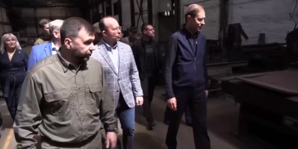 Мантуров и Пушилин посетили Ясиноватский машиностроительный завод